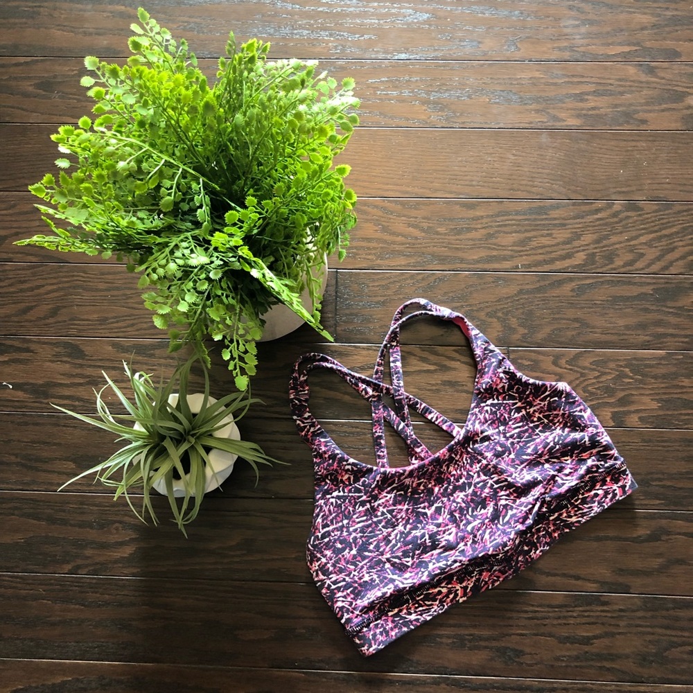 lululemon sports bra